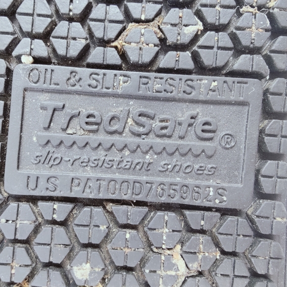 Tredsafe Wmn's Kensley Slip Resistant Black Faux Leather Oxford Work Sneakers, 7 - Picture 11 of 15